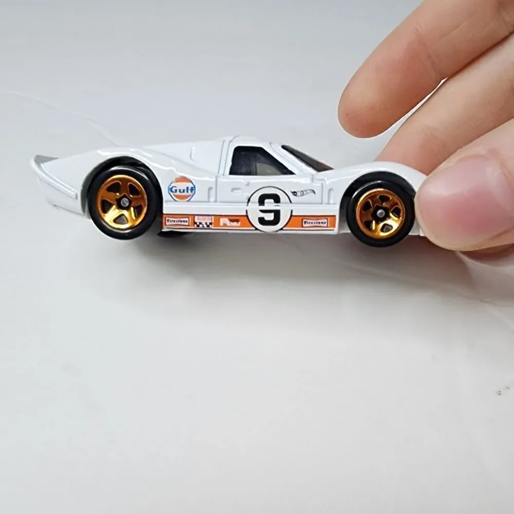 2020 Hot Wheels Loose '67 FORD GT40 MK.IV  #58/250 HW Retro Racers 4/10 (White)
